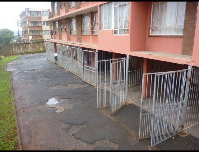 1 BEDROOM APARTMENT FOR SALE IN SEA VIEW